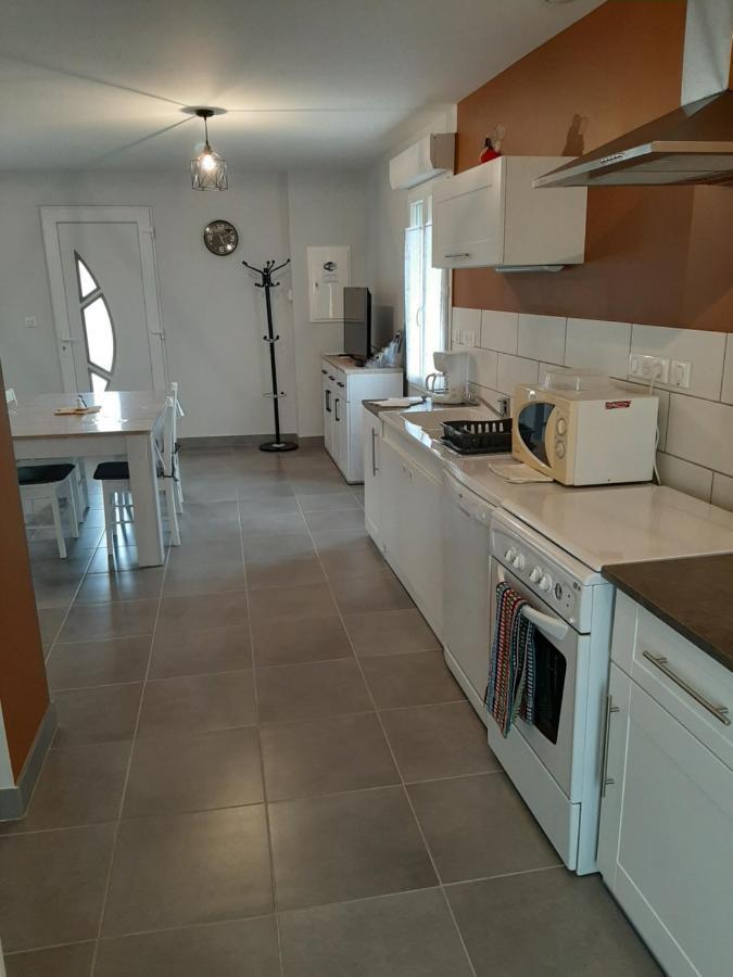Gite Les Grands Pres Frontenard Exterior photo